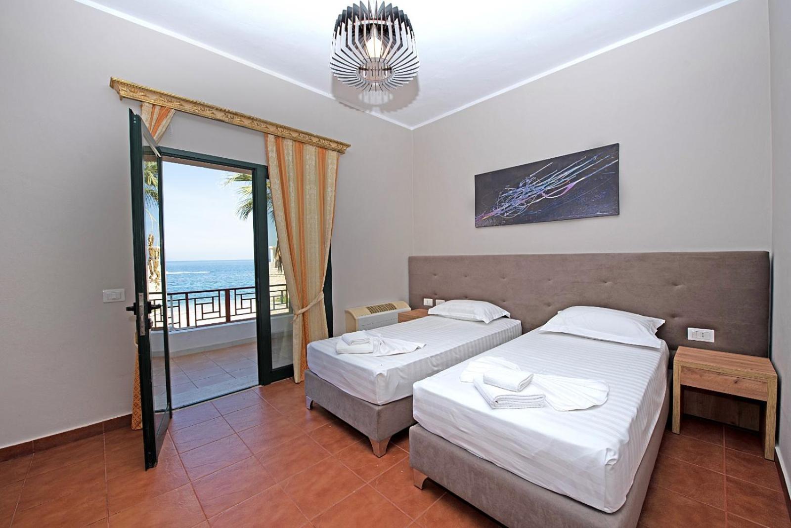 Palmanova Beach Mardok Avlonya Dış mekan fotoğraf